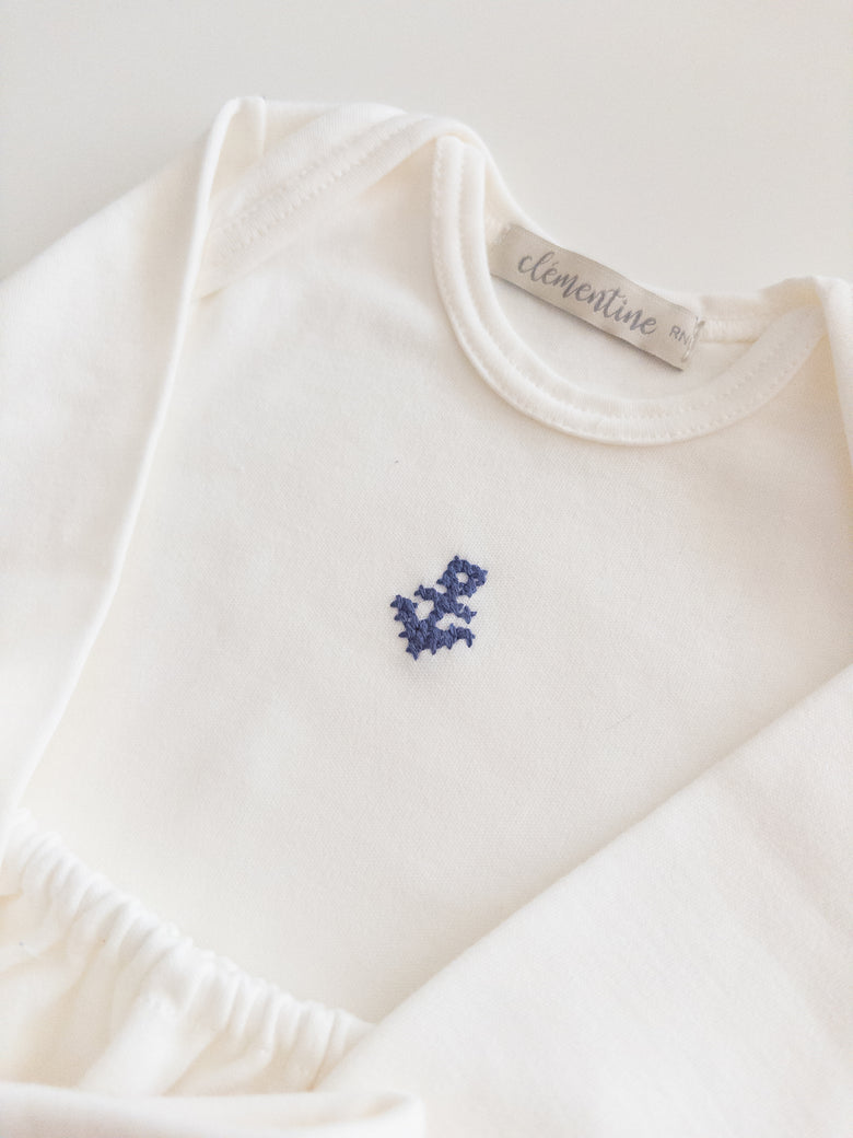 Embroidered Americano Set with Napkins